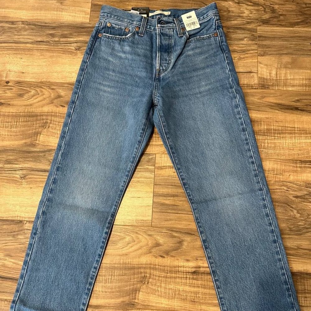 Levi's Wedgie Straight Fit Women's Jeans 26W x 28L